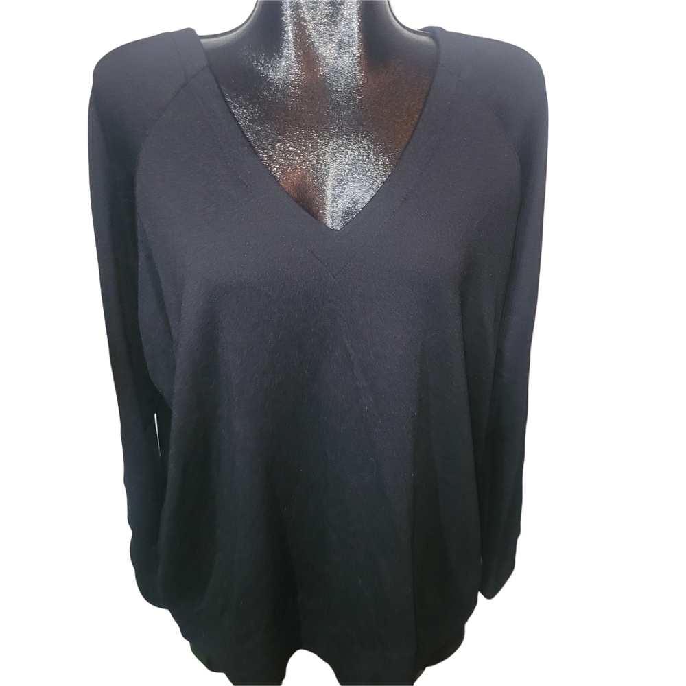 Love & Legend Black V-Neck Grommet Detailed Long Sleeve Top Size X